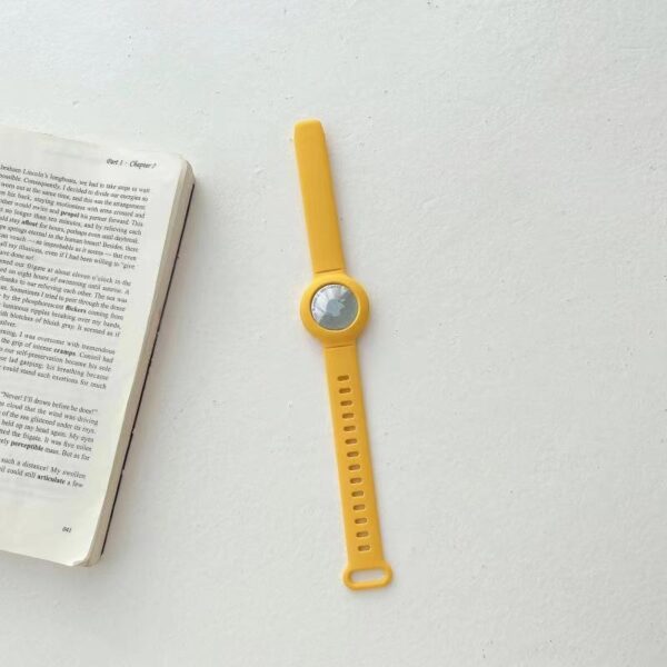 In stock new suitable Apple AirTag tracker anti loss watch with bracelet, liquid environmentally friendly silicone children's watch strap - Image 12