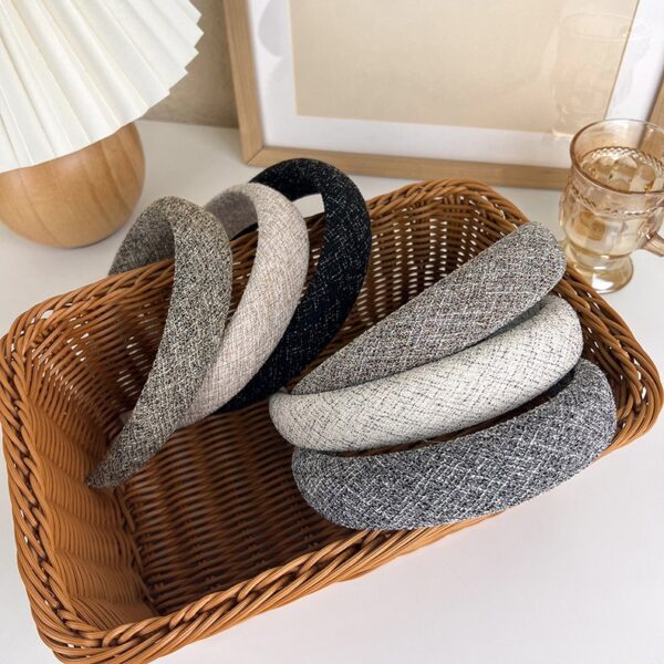 Retro style woolen plaid headband for women - Image 2