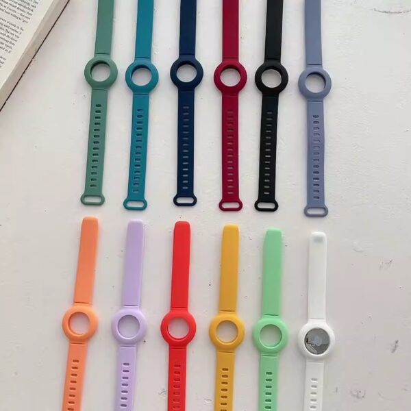 In stock new suitable Apple AirTag tracker anti loss watch with bracelet, liquid environmentally friendly silicone children's watch strap - Image 18