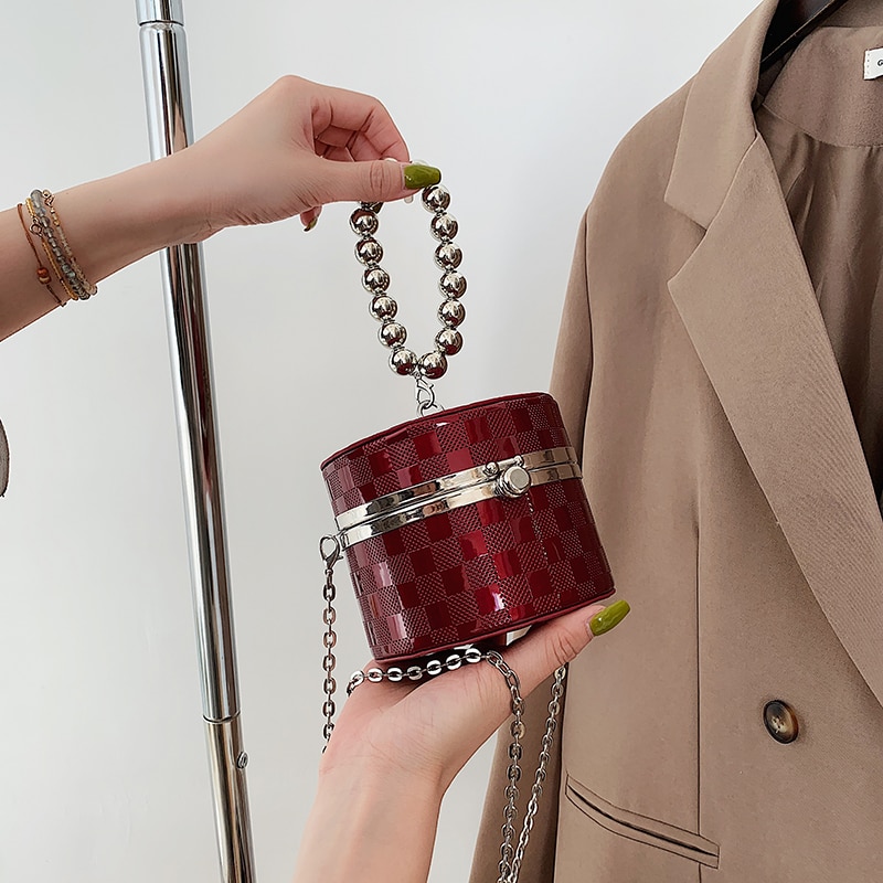 Diamond Acrylic Round Clutch with Pearl Handle - Image 10