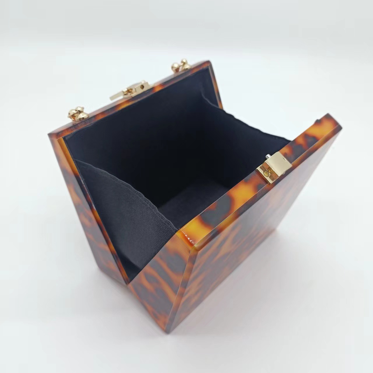 Leopard Print Acrylic Clutch Bag with Chain - Image 3